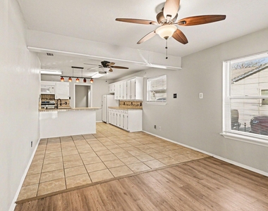3720 Stanley Avenue - Photo Thumbnail 4