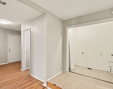 3720 Stanley Avenue - Photo Thumbnail 12
