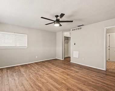 3720 Stanley Avenue - Photo Thumbnail 14