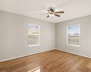 3720 Stanley Avenue - Photo Thumbnail 17
