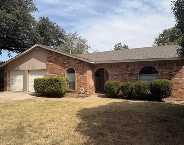 6605 Kitty Drive - Photo Thumbnail 1