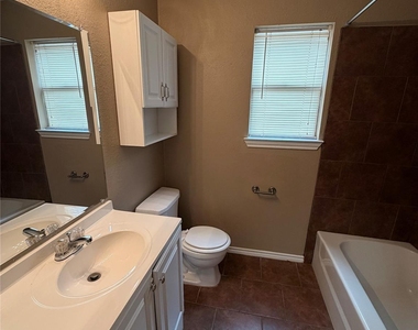 6605 Kitty Drive - Photo Thumbnail 12
