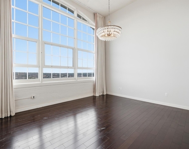 2600 W 7th Street - Photo Thumbnail 23