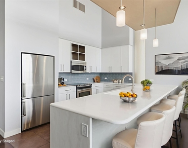2600 W 7th Street - Photo Thumbnail 2