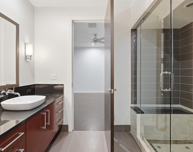 2600 W 7th Street - Photo Thumbnail 13