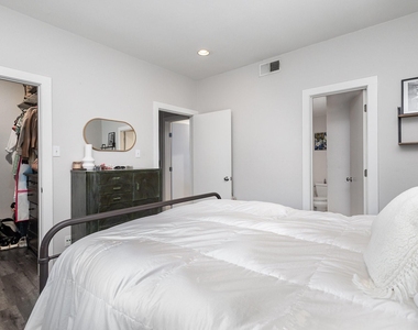 4111 Cole Avenue - Photo Thumbnail 17