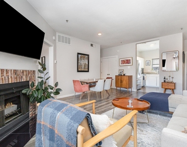 4111 Cole Avenue - Photo Thumbnail 6