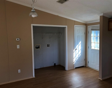 118 Windy Creek Court - Photo Thumbnail 4