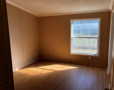 118 Windy Creek Court - Photo Thumbnail 9