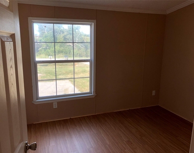 118 Windy Creek Court - Photo Thumbnail 5