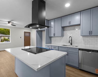 3216 Sharon Street - Photo Thumbnail 3