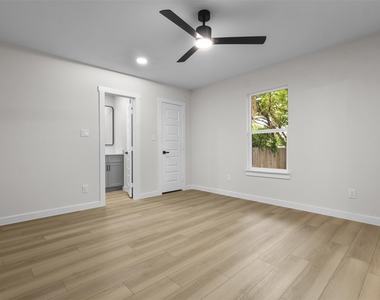 3216 Sharon Street - Photo Thumbnail 5