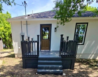 3216 Sharon Street - Photo Thumbnail 12
