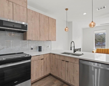 3625 Mount Royal Street - Photo Thumbnail 11