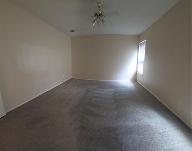 2820 Deer Ridge Drive - Photo Thumbnail 19