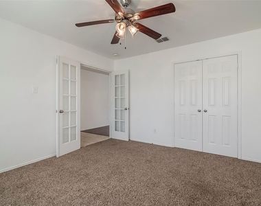 2901 Saddle Drive - Photo Thumbnail 23