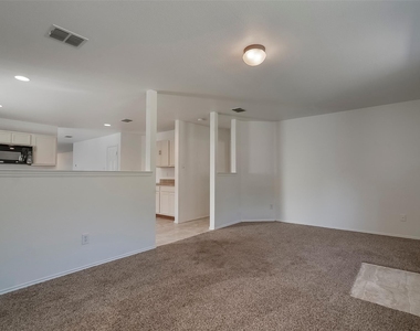 2901 Saddle Drive - Photo Thumbnail 13