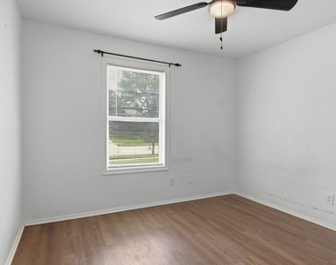 6413 Melinda Court - Photo Thumbnail 20