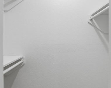 6413 Melinda Court - Photo Thumbnail 17