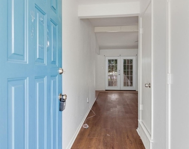 6413 Melinda Court - Photo Thumbnail 3
