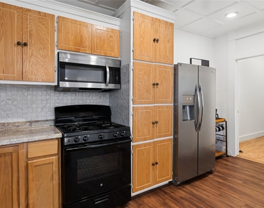 4112 Congress Avenue - Photo Thumbnail 17