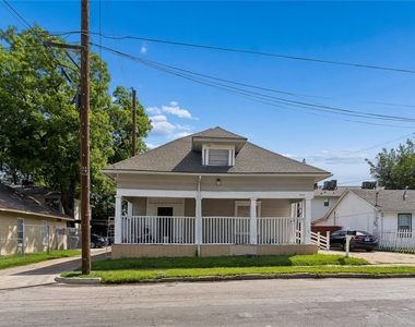 4112 Congress Avenue - Photo Thumbnail 2