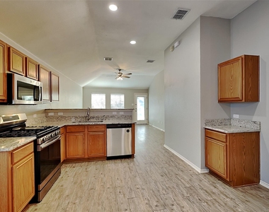 11828 Cottontail Drive - Photo Thumbnail 3