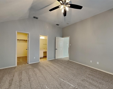 11828 Cottontail Drive - Photo Thumbnail 7