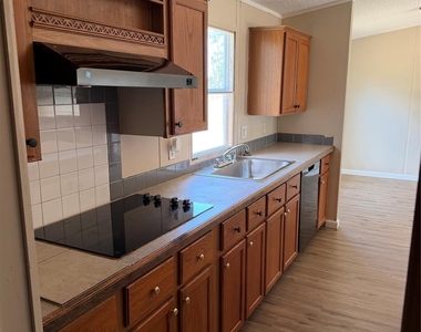 143 Summit Ridge Lane - Photo Thumbnail 10
