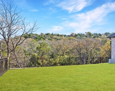 2415 Valley View Drive - Photo Thumbnail 25