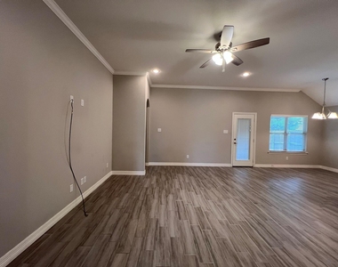149 Frank Street - Photo Thumbnail 10
