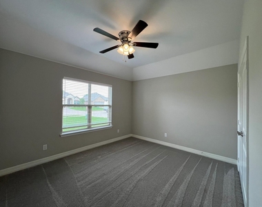 149 Frank Street - Photo Thumbnail 6