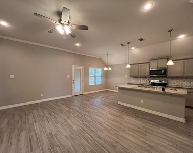 149 Frank Street - Photo Thumbnail 12