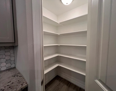 149 Frank Street - Photo Thumbnail 24