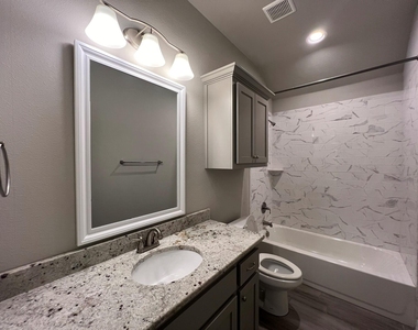149 Frank Street - Photo Thumbnail 5