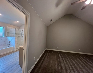 149 Frank Street - Photo Thumbnail 27