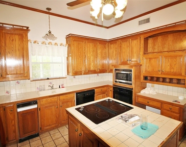 8150 Bob White Road - Photo Thumbnail 11