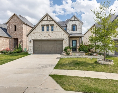 4592 Refugio Drive - Photo Thumbnail 1