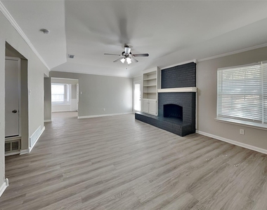 2424 Meadow Creek - Photo Thumbnail 3