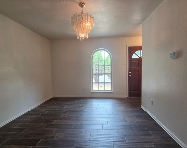 5102 Preston Trail - Photo Thumbnail 12