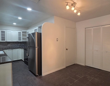 5102 Preston Trail - Photo Thumbnail 8