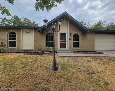 5102 Preston Trail - Photo Thumbnail 2