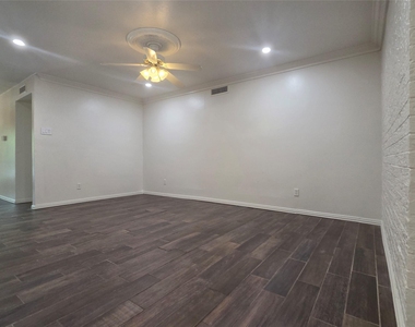5102 Preston Trail - Photo Thumbnail 9