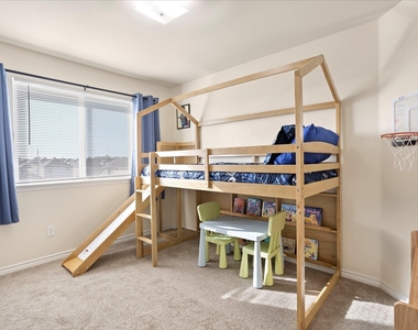 1604 Blue Jay Drive - Photo Thumbnail 27