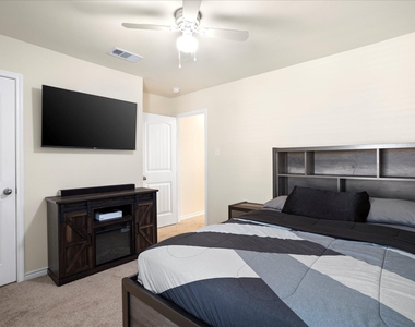 1604 Blue Jay Drive - Photo Thumbnail 31