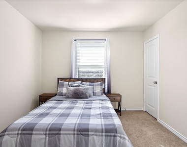 1604 Blue Jay Drive - Photo Thumbnail 24