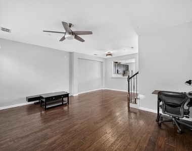 7880 Oxer Drive - Photo Thumbnail 12