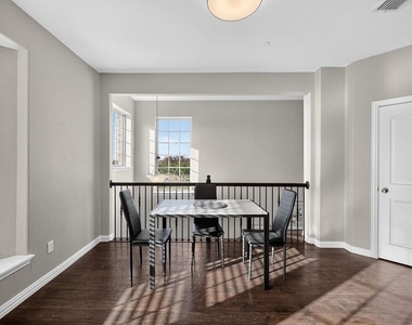 7880 Oxer Drive - Photo Thumbnail 7