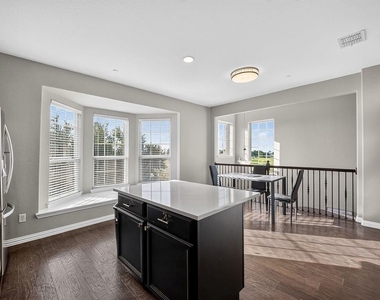 7880 Oxer Drive - Photo Thumbnail 6