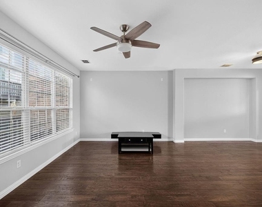 7880 Oxer Drive - Photo Thumbnail 9